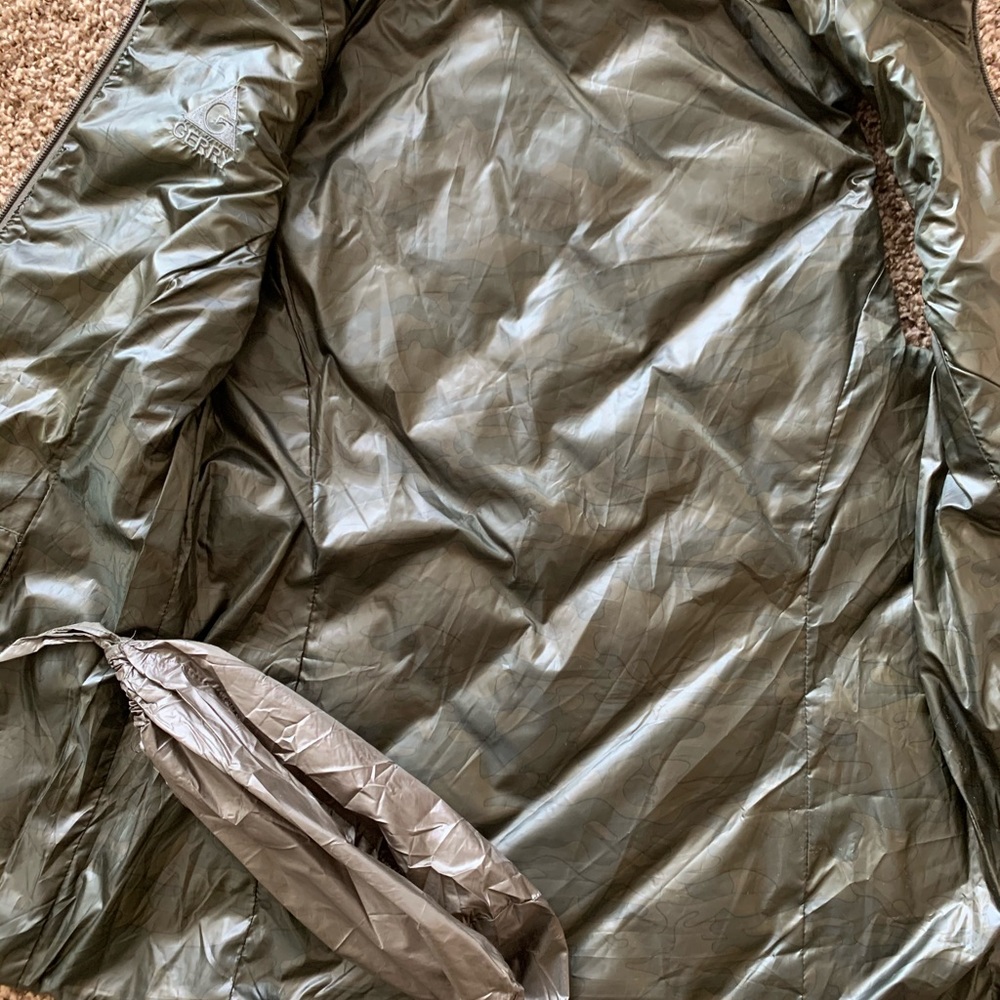 Reversible packable puffer vest - Picture 5 of 5
